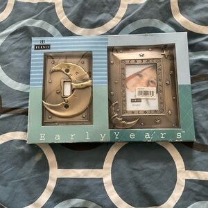 Early Years Moon and Stars Light Switch and Photo Frame Set - Gold